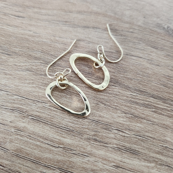 Earring Set - Picture 4 of 5